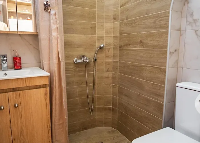 Mary's Cozy * Pírgos